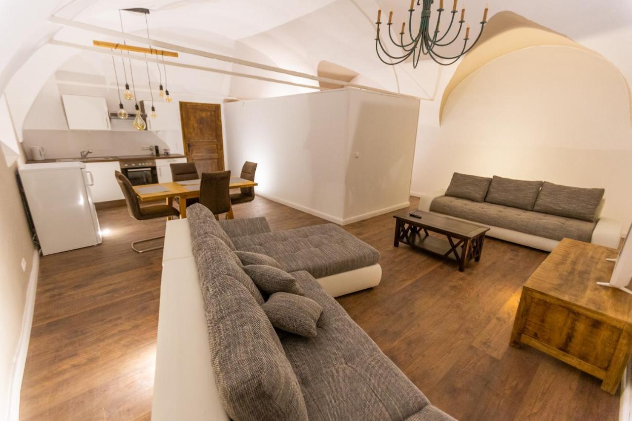 Pferdegut Schloss Treffen Apartment *