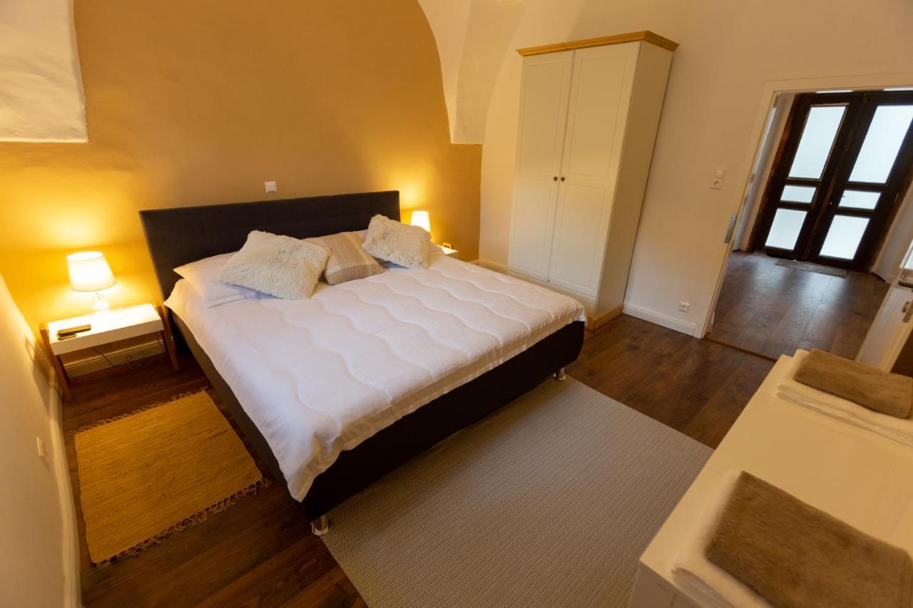 Pferdegut Schloss Treffen Apartment
