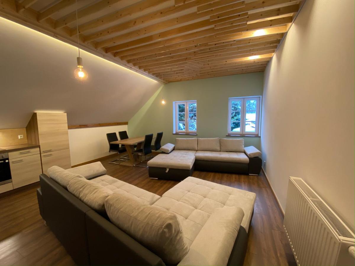 Apartment Pferdegut Schloss Treffen *