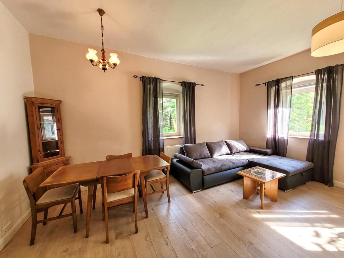 Pferdegut Schloss Treffen Apartment